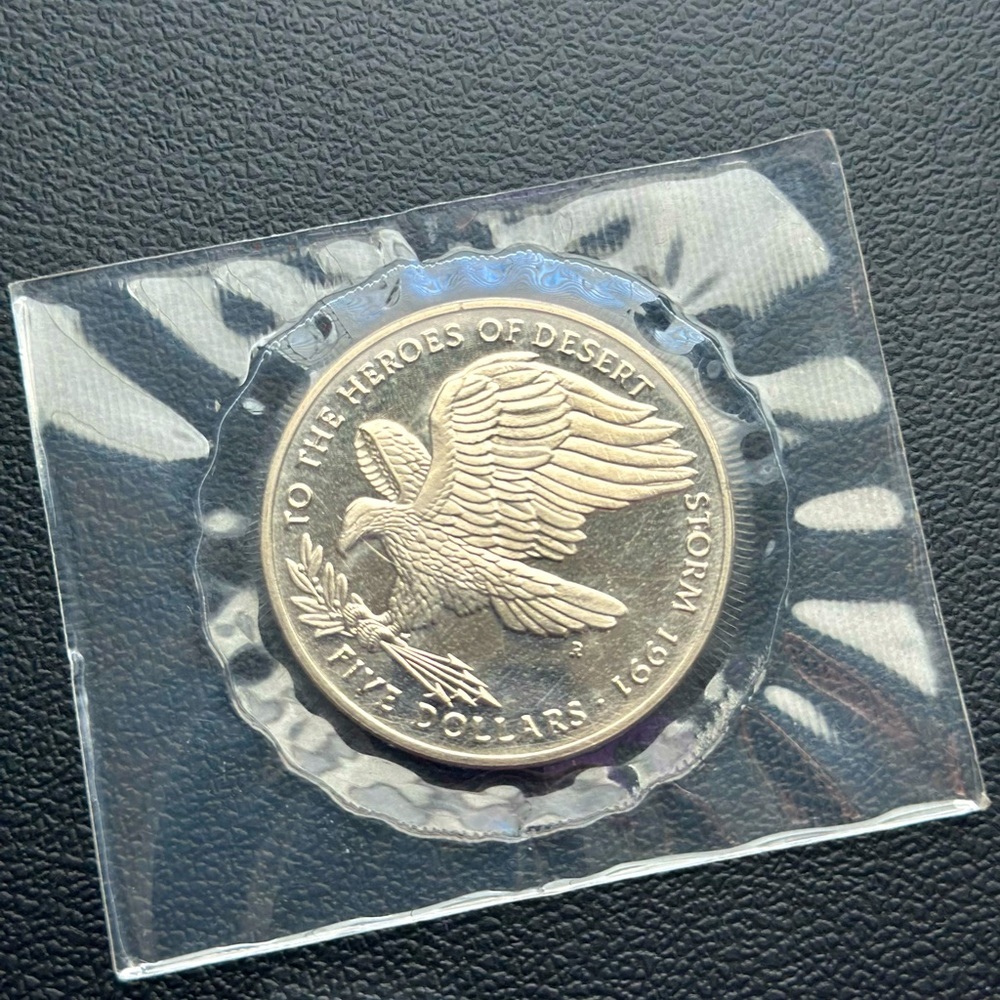 1991 The Heroes Of Desert Storm $5 Marshall Islands Coin-Sealed NP0243